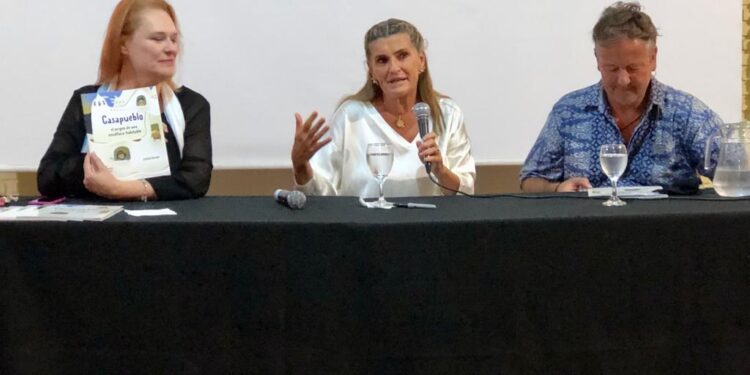 Agó Páez Vilaró, presentó “Casapueblo: el origen de una escultura habitable” en la Semana del Mar