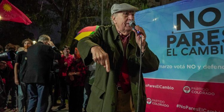 Sanguinetti largó la campaña por el NO en Atlántida bajo la consigna «no pares el cambio»