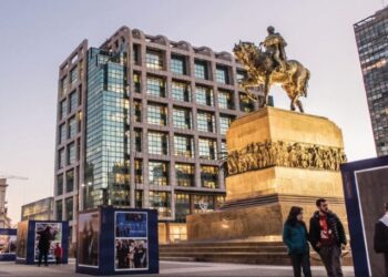 Lanzamiento del documental «Pueblo Soberano» y el libro «Democracia en Marcha»