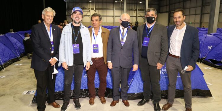 Más de 200 escolares de zonas rurales y 2000 liceales presentes en Campus Party