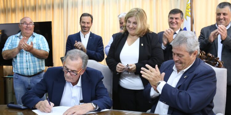 Asume José Luis Rapetti ante licencia del intendente Antía