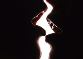 El sexo genera beneficios físicos y emocionales mientras que su ausencia provoca inconvenientes que impactan en la salud