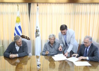 IDM y Claeh fortalecen trabajo conjunto en materia de asesoría jurídica en las distintas localidades del departamento