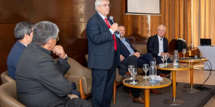 Viera participó de la 1º reunión del Ciclo “Cientos de Ideas – Millones de Turistas”