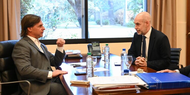 Lacalle se reunió con Rodríguez Larreta y le relató cómo armó la coalición multicolor
