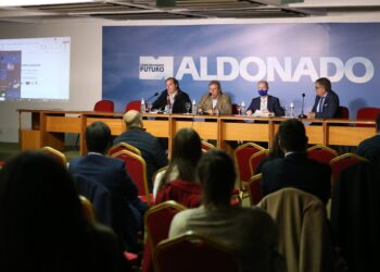 Unión Europea interesada en políticas medioambientales de Maldonado