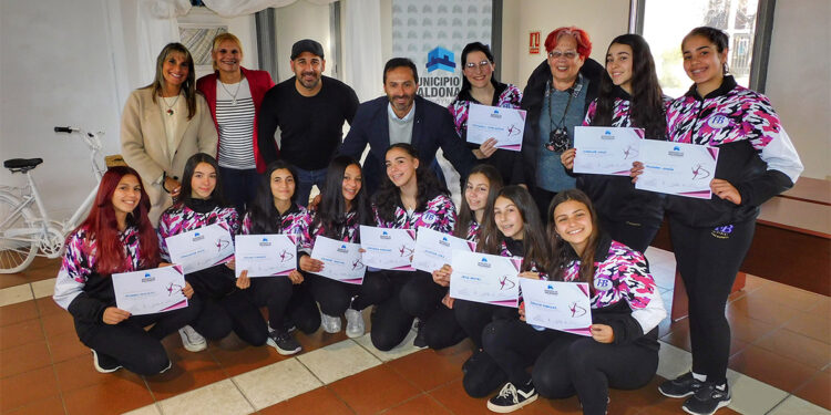 Reconocimiento a patinadoras fernandinas que participaron del Sudamericano en Argentina