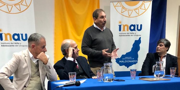 Rodas sostuvo que «en los próximos dos años se prevé crear entre cinco y siete nuevos CAIF»
