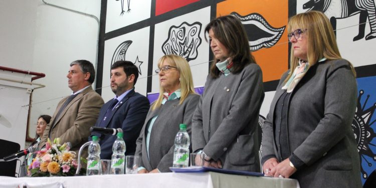 Para nacionalistas: la historia de PDE es la de un paraíso construido sobre la arena