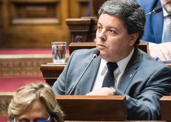 Casaretto definió la suspensión de la vacunación en niños como un «verdadero desastre»