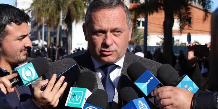 Delgado confirmó en Punta del Este que el gobierno entregará toda la información sobre las vacunas anticovid