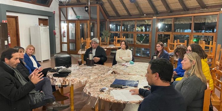 Municipio de Maldonado mantuvo encuentro con la nueva Comisión de Vecinos de las Grutas