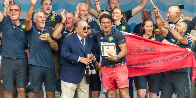 La emoción de los tripulantes del velero Punta del Este tras en segundo lugar en la Clipper Round the World