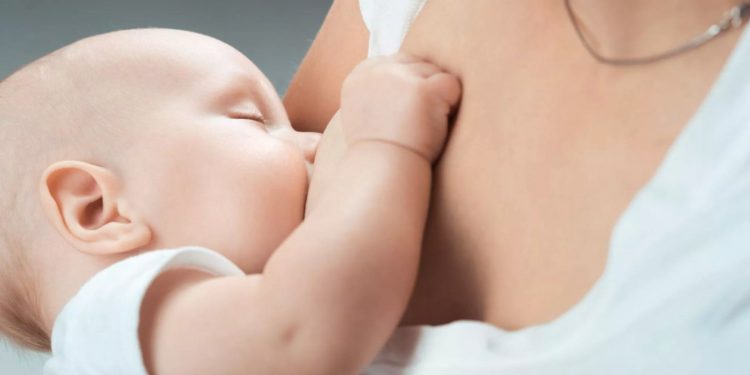 Semana Mundial de la Lactancia Materna: profesionales coinciden en los beneficios de esta práctica
