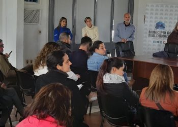 Grupo de feriantes junto a el Municipio de Maldonado y el MIDES buscan estrategias para la formalización de los comerciantes