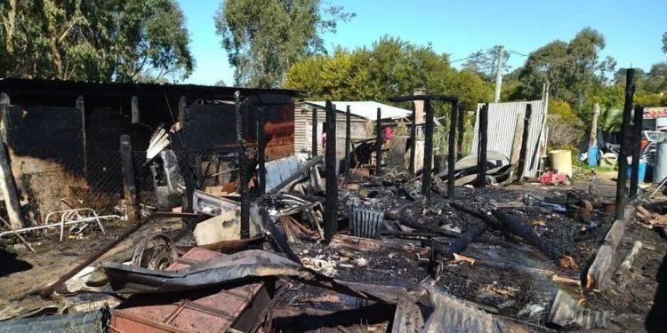 Incendio consumió vivienda en Balneario Buenos Aires&nbsp;