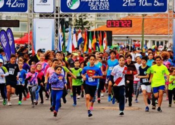 Unos 300 niños se sumaron a la mini maratón “kids”