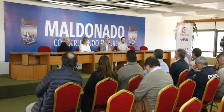 Antía se comprometió ante INE a colaborar con CENSO 2023