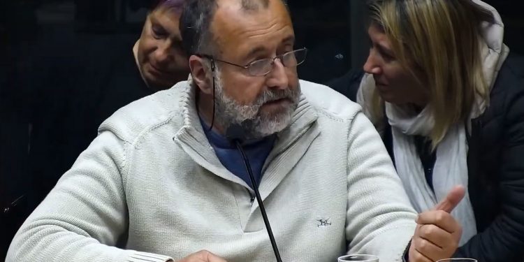 Frente Amplio cuestiona lo que define como avances de proyectos que afectan el medio ambiente