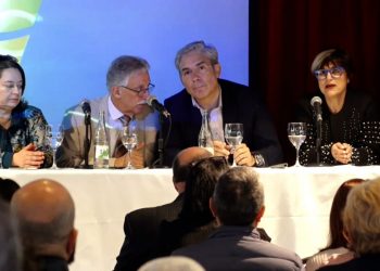 Robert Silva llegó a Maldonado y reiteró que «se alargarán las clases en los centros educativos que están ocupados»