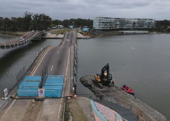 Comenzó apuntalamiento del puente de la Barra; es prioridad y se trabajará de noche