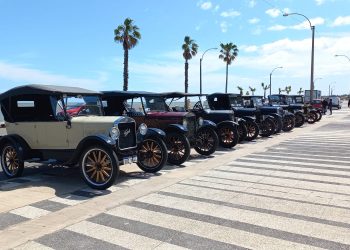 Comenzó el 8º Encuentro Internacional de Ford T en Piriápolis