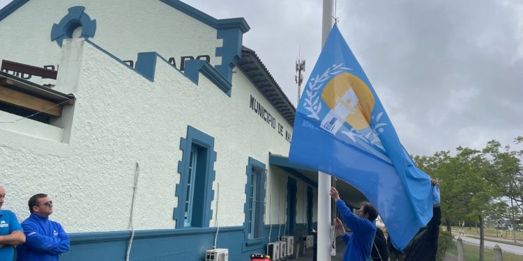 Con el izado de la bandera de Maldonado, el Municipio dio comienzo a una jornada de celebración