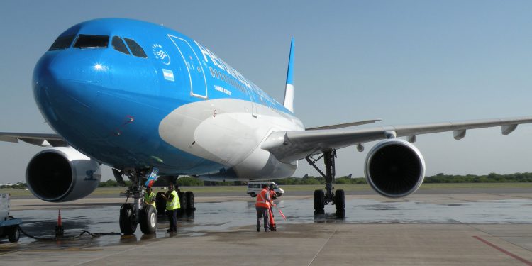 Aerolíneas Argentinas incrementará sus vuelos a Punta del Este a partir del mes de diciembre