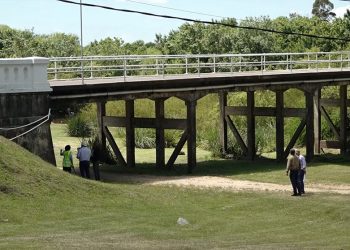 Puente de San Carlos fue inspeccionado por técnicos y se encuentra en buenas condiciones