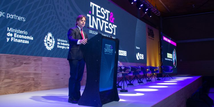 Lacalle Pou abrió el foro Test & Invest Uruguay Business Summit en Punta del Este