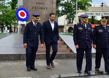 Homenaje a los Policías que entregaron sus vidas en defensa de la comunidad