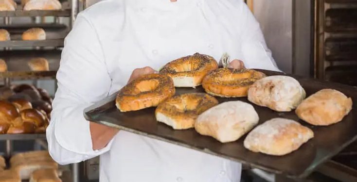 Presentación de productos y ronda de negocios de emprendedores en panadería y confitería