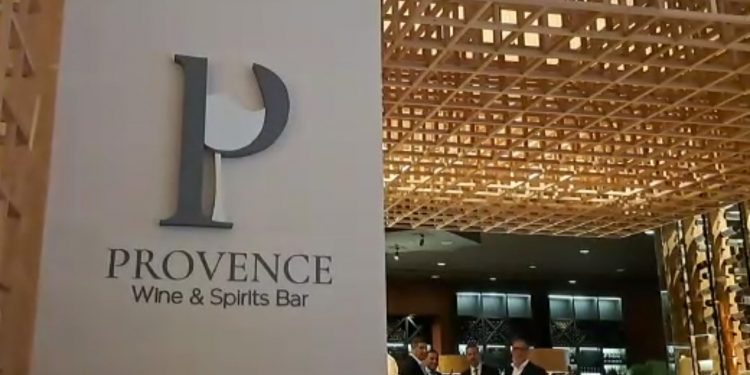 Enjoy inauguró Provence: un exclusivo bar de vinos y bebidas con más de 400 etiquetas