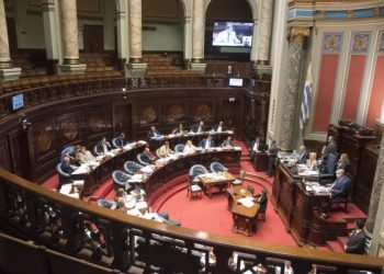 Con votos de la coalición y rechazo del FA, Senado votó reforma jubilatoria