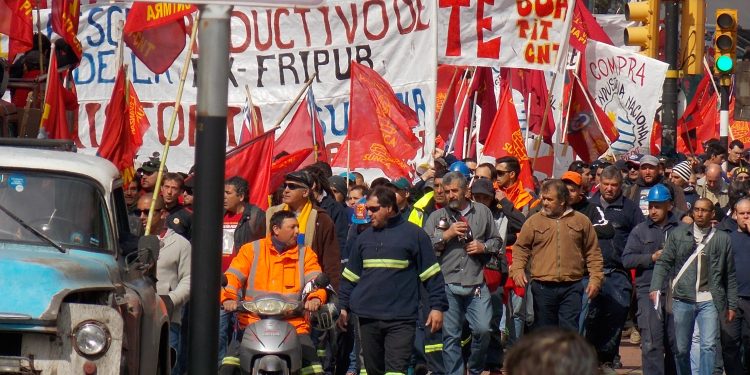 PIT CNT augura un 2023 de lucha con reforma jubilatoria como horizonte