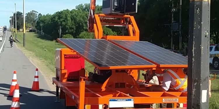 Aflojar el pie o cambiar por monopatín: Ya funcionan radares móviles de Caminera en rutas
