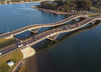 IDM multó camiones que intentaron cruzar por puente de La Barra