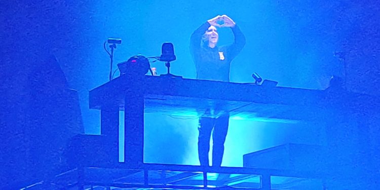 David Guetta brindó un espectacular show ante miles de personas