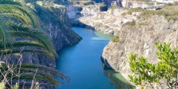 Continúa la búsqueda del joven que desapareció en aguas de Nueva Carrara