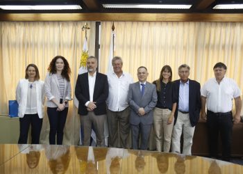 Seguridad y prevención de adicciones en reunión con delegación de EEUU