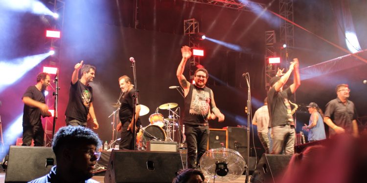Una noche a puro rock nacional; destacada actuación de La Vela Puerca en El Placer