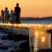 Muelle de Mailhos celebra aniversario con encendido de velas; conoce su historia
