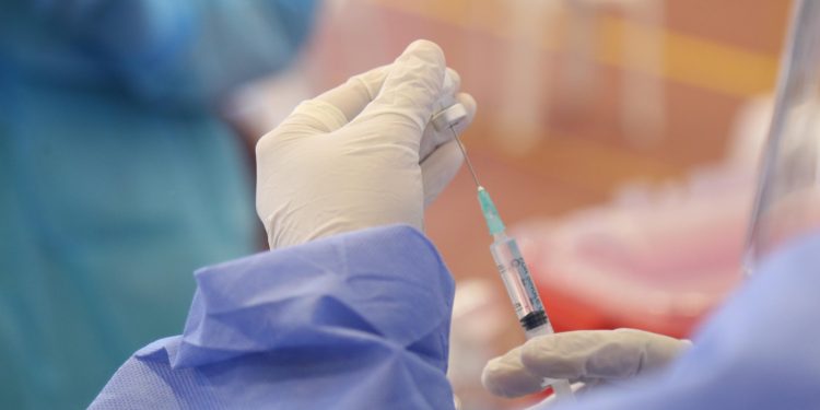 Comenzó la campaña de vacunación antigripal