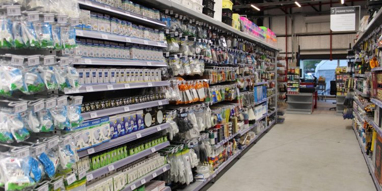 Tienda Inglesa: la firma dejó en suspenso despidos en la sucursal de Punta del Este