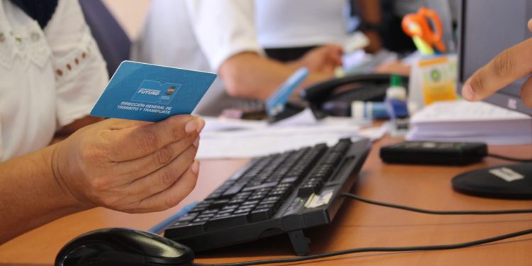 Maldonado Solidario: Casi 78 millones de pesos destinados a becas estudiantiles de transporte con el objetivo de fomentar el desarrollo