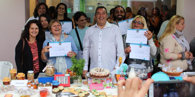 Maldonado solidario; 36 cursos gratuitos de formación laboral, impartidos desde la IDM en todo el departamento