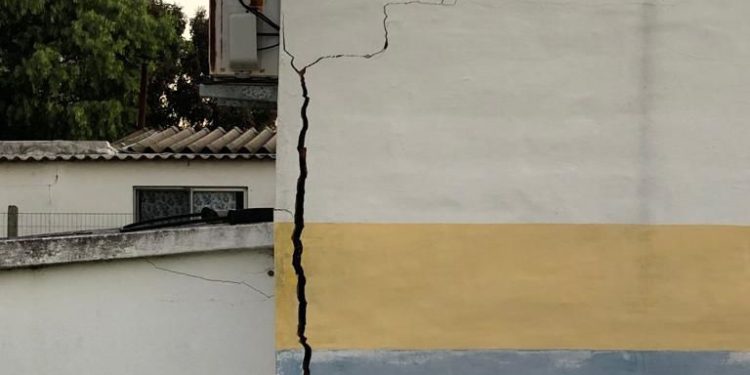 Estado de la Policlínica de Gregorio Aznárez generó polémica entre Echeverría y Antonini