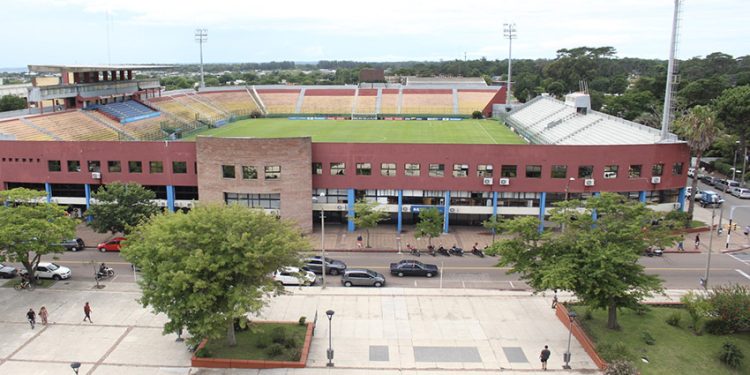 Zona de exclusión por partido entre La Luz y Peñarol en el Campus