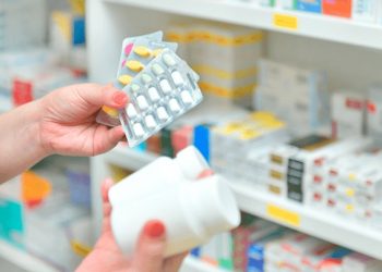 Farmacias uruguayas alertan sobre la reventa de medicamentos comprados en Argentina