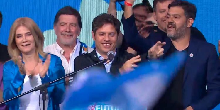 Axel arrasó en la Provincia de Buenos Aires, seguirá siendo gobernador y pidió votar por Massa